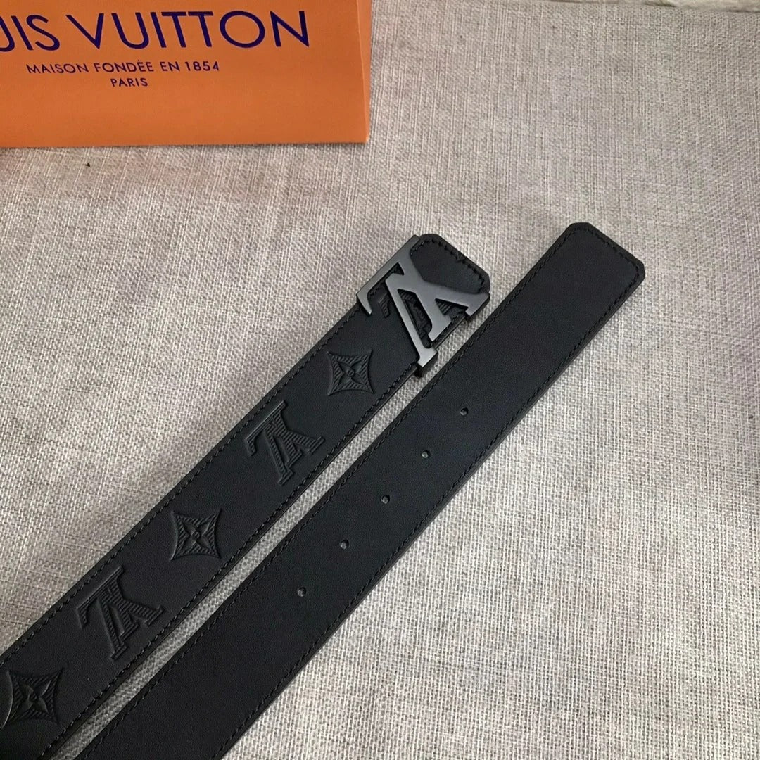 2025 L embossed belt