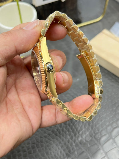 CBD watch Datejust Sunday type / 40mm gambling table green dogtooth bezel / Seagull 3255 fully automatic mechanical movement / super weight 216 grams