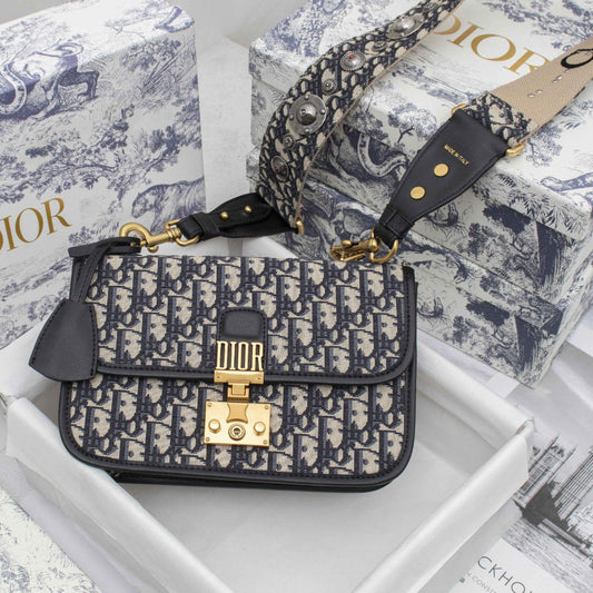 2025 Bag Messenger Bag D2