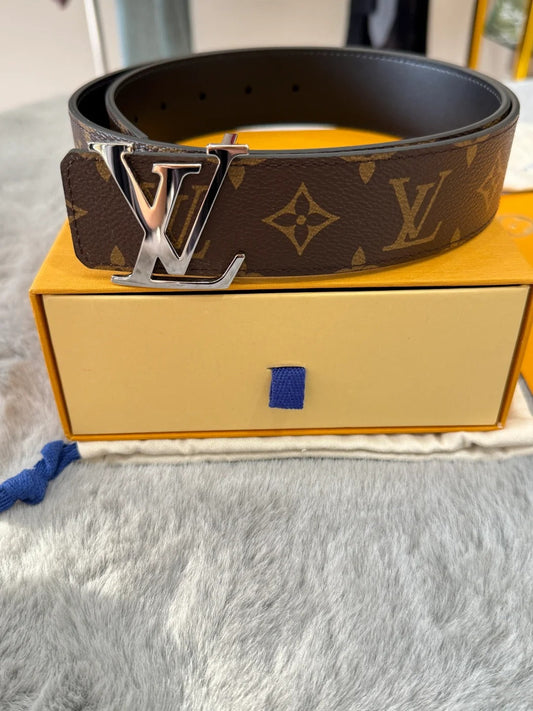 2025  classic old flower belt with bright silver buckle