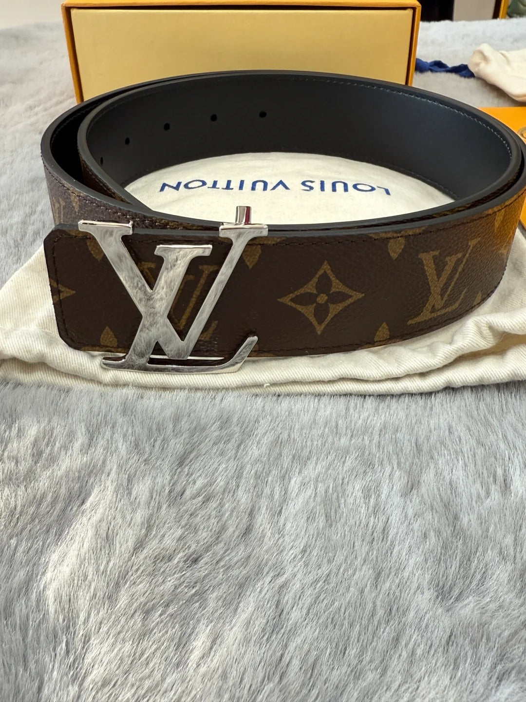 2025  classic old flower belt with bright silver buckle