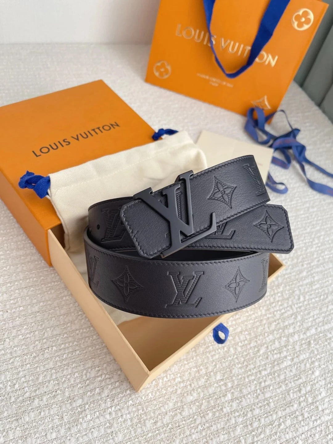 2025 L matte black Belt